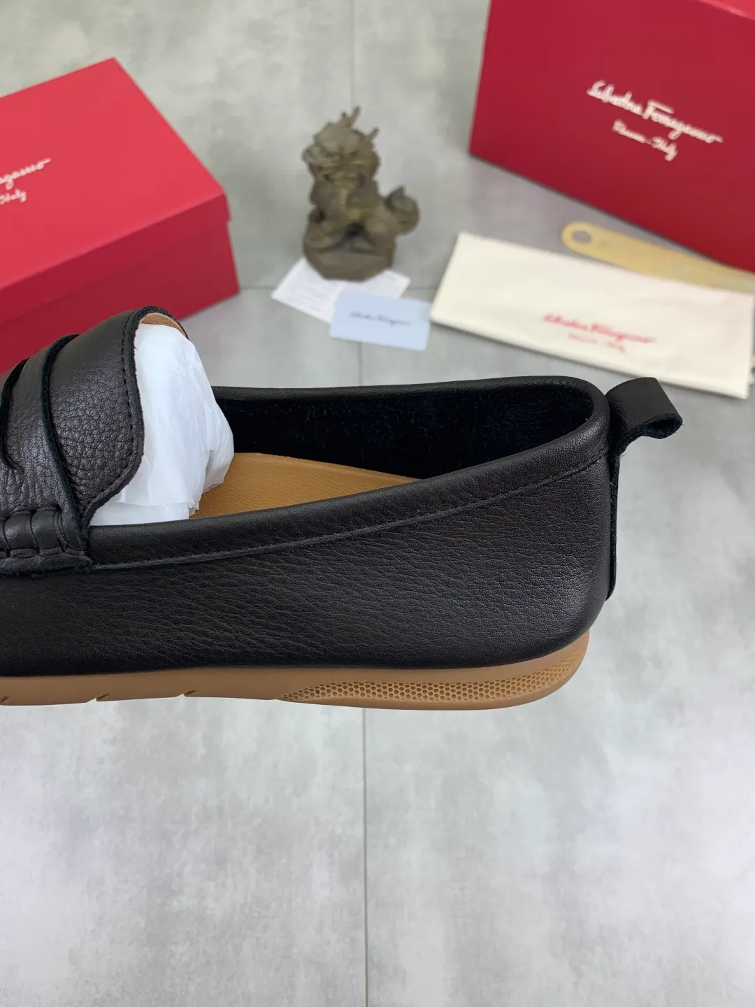 Men's shoes 💰P480 New model [Ferragamo/Ferragamo] Latest model Original imported calfskin, imported pigskin lining + original luxury metal buckle + original rubber outsole Soft and comfortable Size number: 38-44